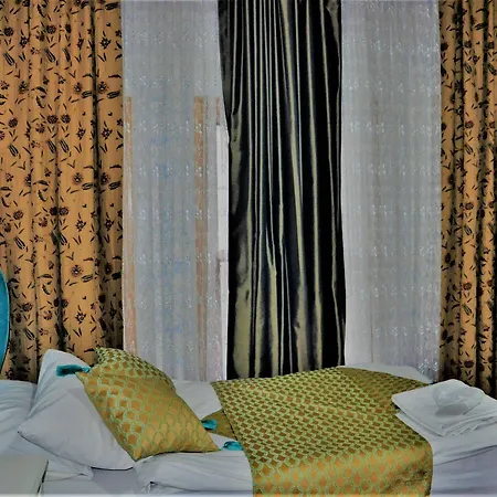 The Trip Old Стамбул